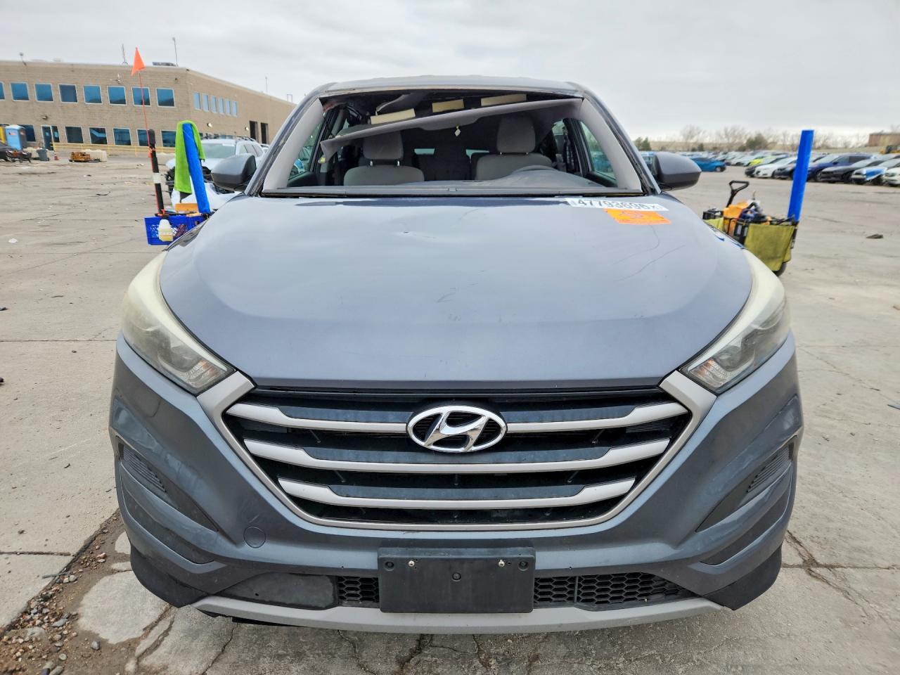 2018 HYUNDAI TUCSON SE photo 13