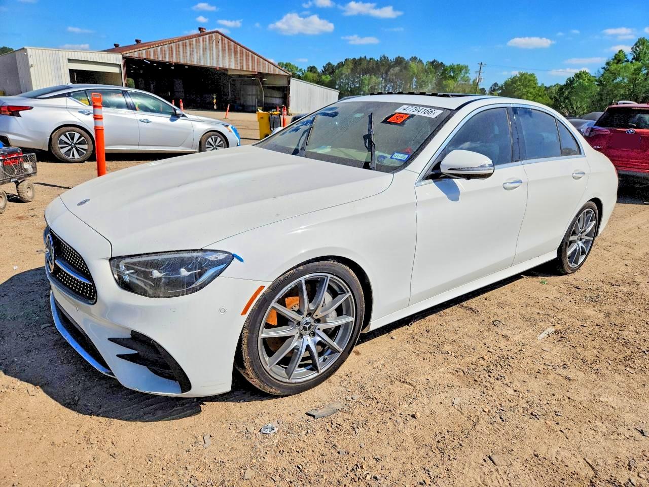 2022 MERCEDES-BENZ E