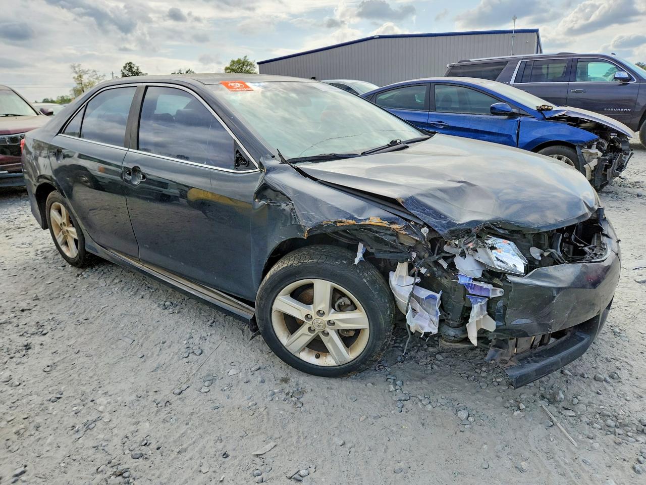 2013 TOYOTA CAMRY SE photo 7
