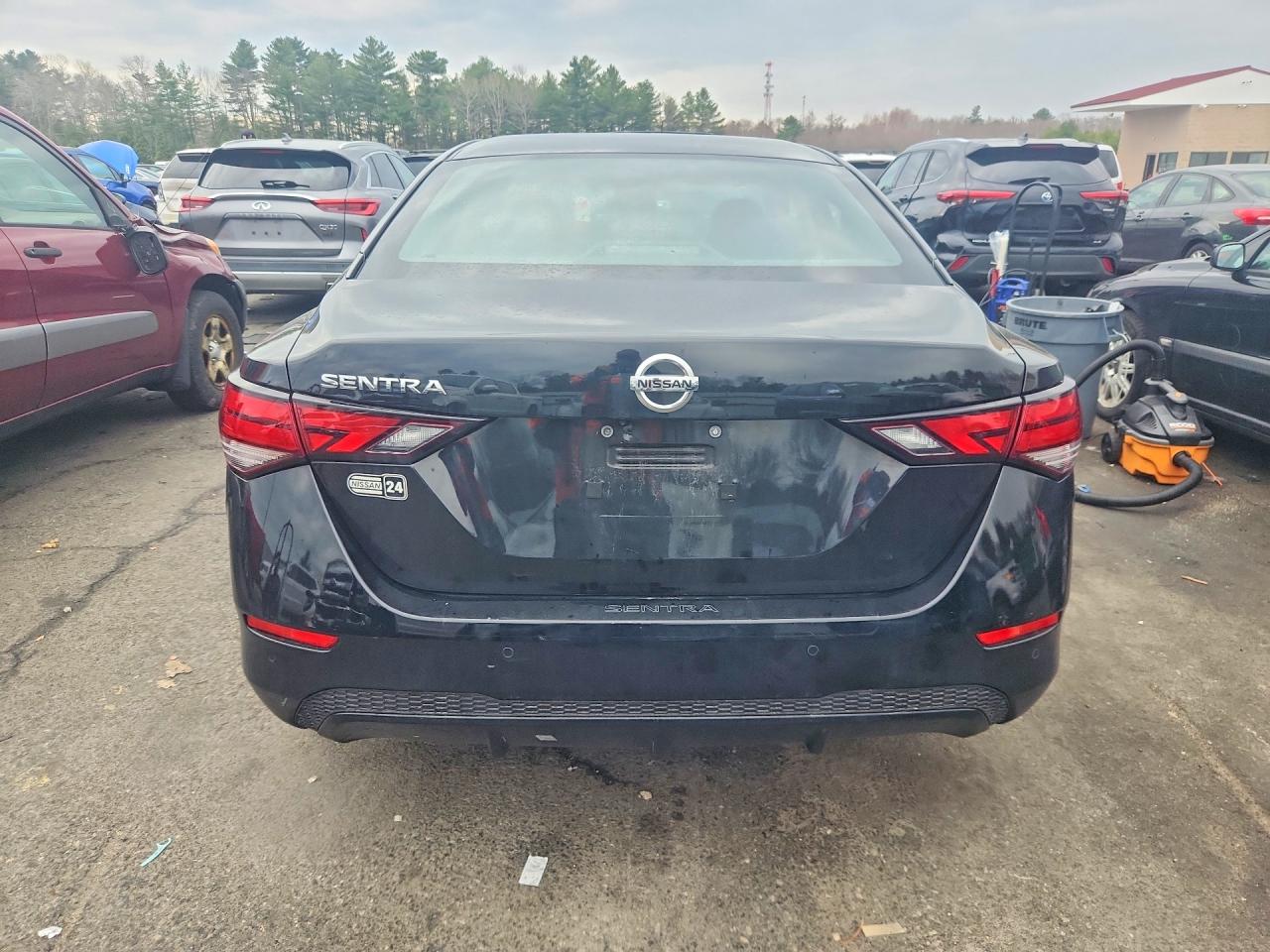 2022 NISSAN SENTRA S photo 11