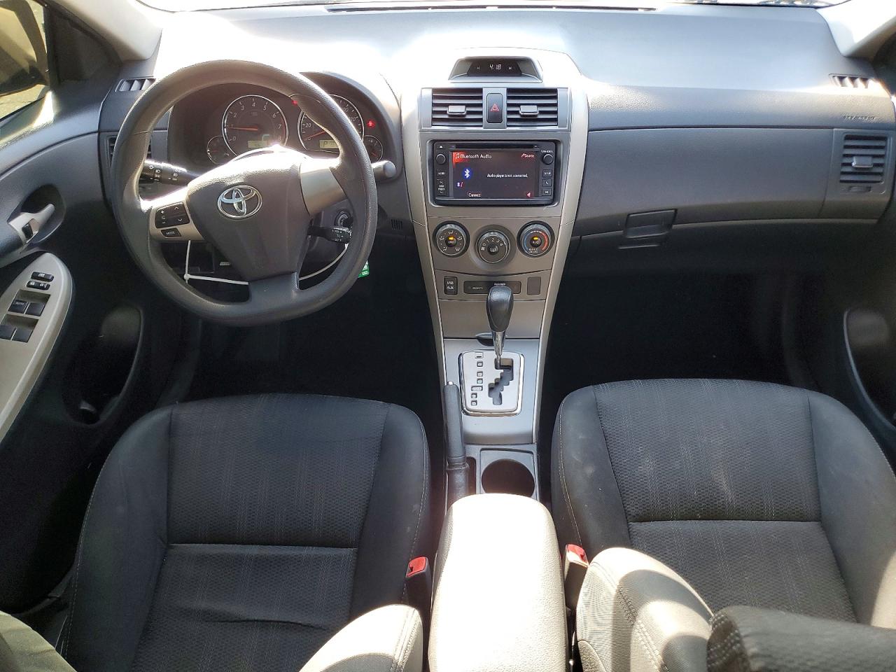 2013 TOYOTA COROLLA S photo 15