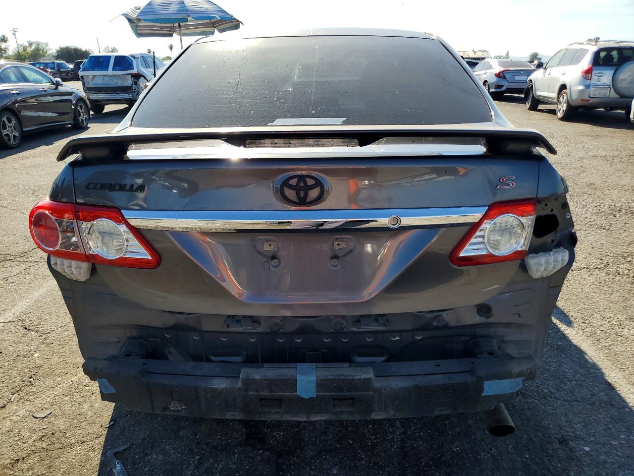 2013 TOYOTA COROLLA S photo 11
