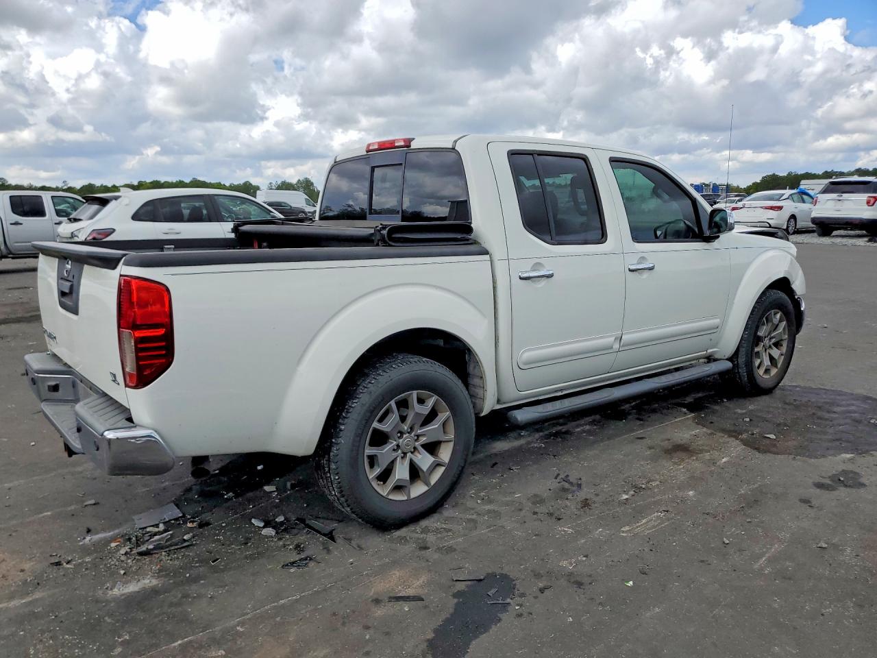 2019 NISSAN FRONTIER SL photo 5