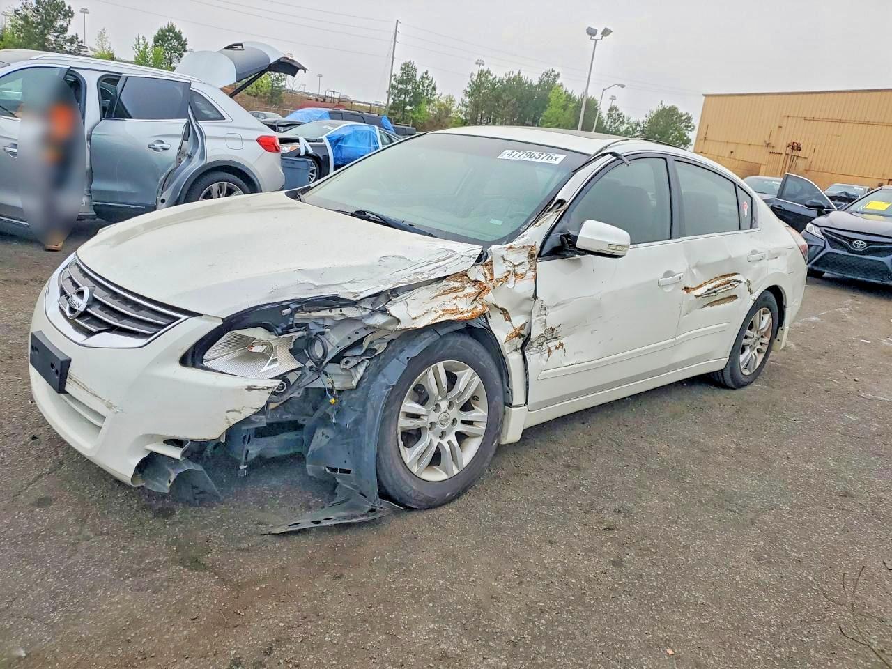 2012 NISSAN ALTIMA
