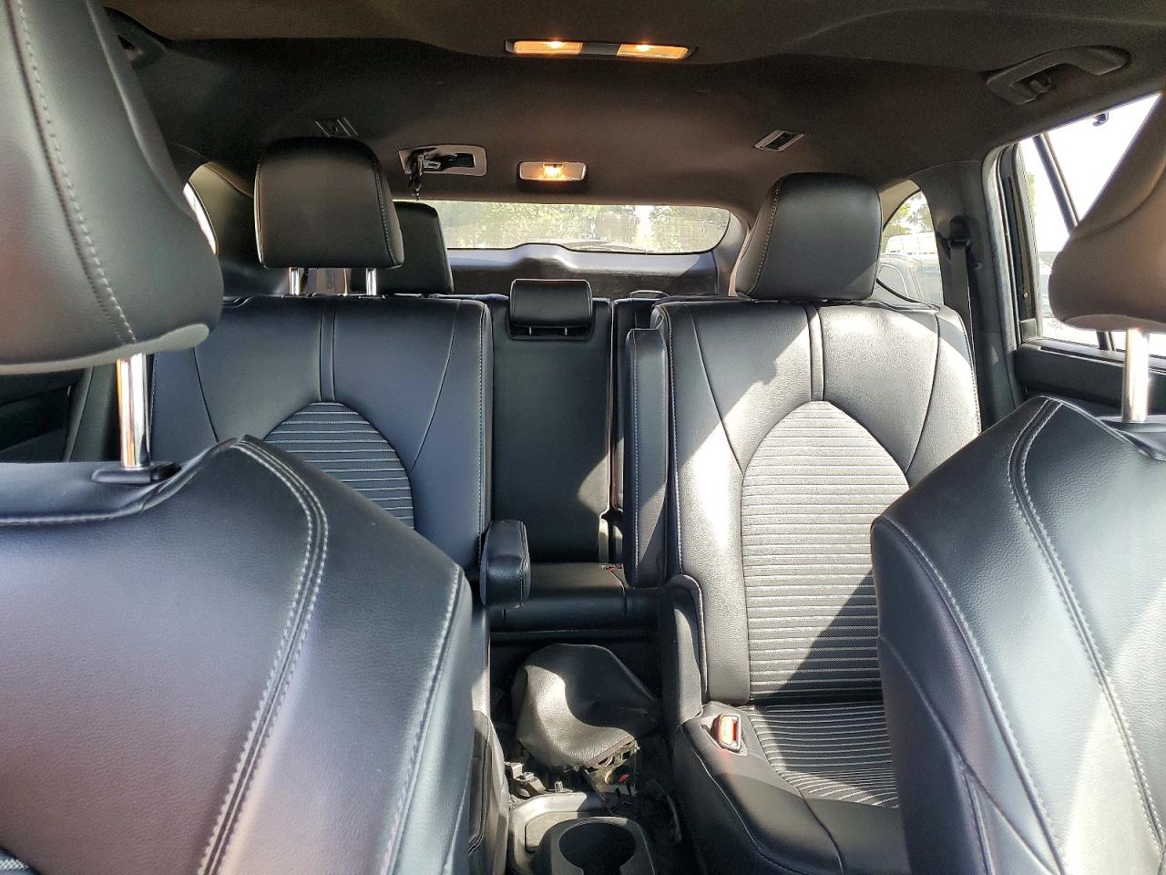 2022 TOYOTA HIGHLANDER XSE photo 19