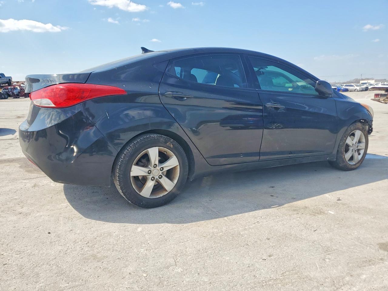 2013 HYUNDAI ELANTRA GLS photo 5