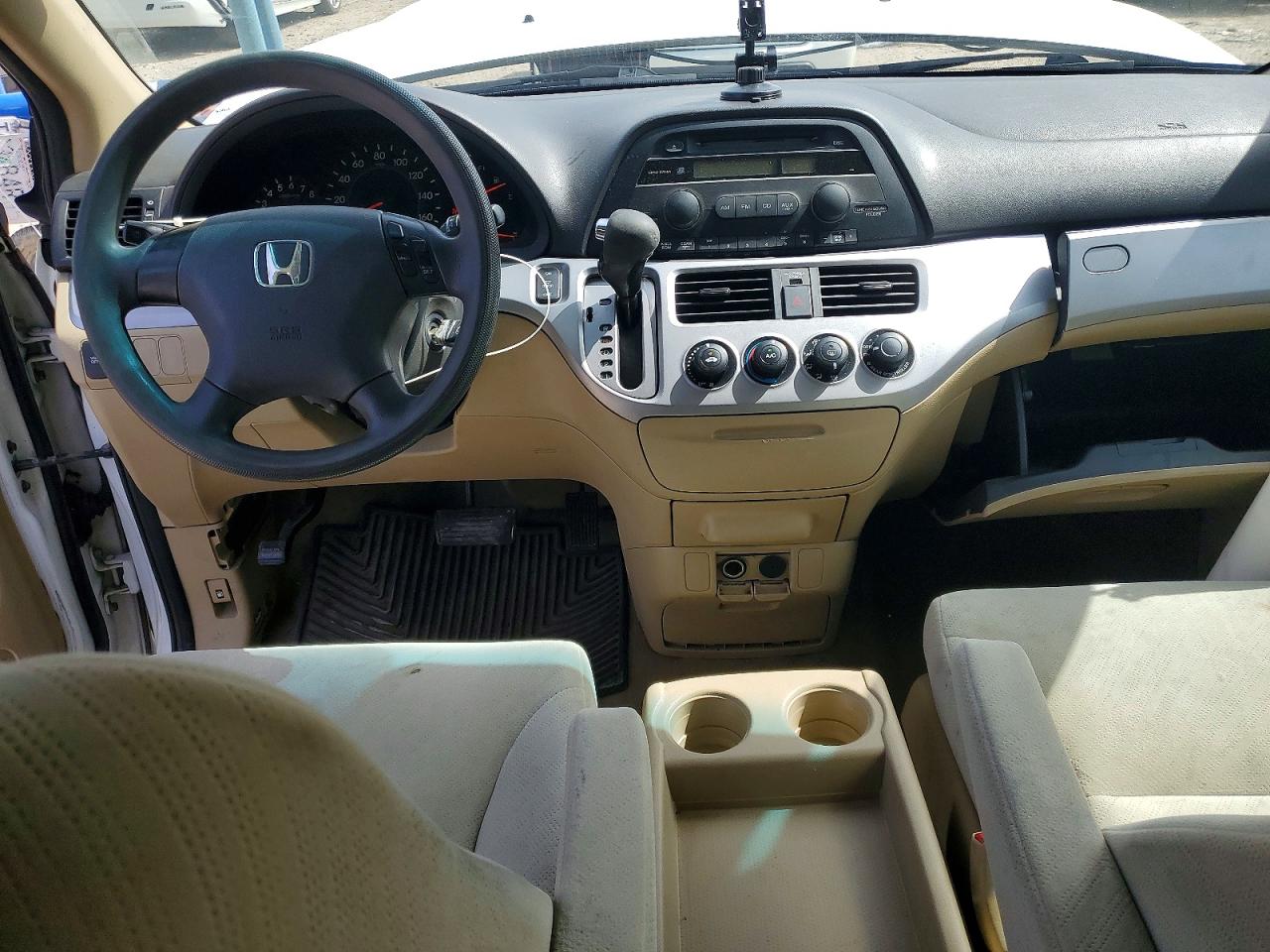 2010 HONDA ODYSSEY LX photo 15