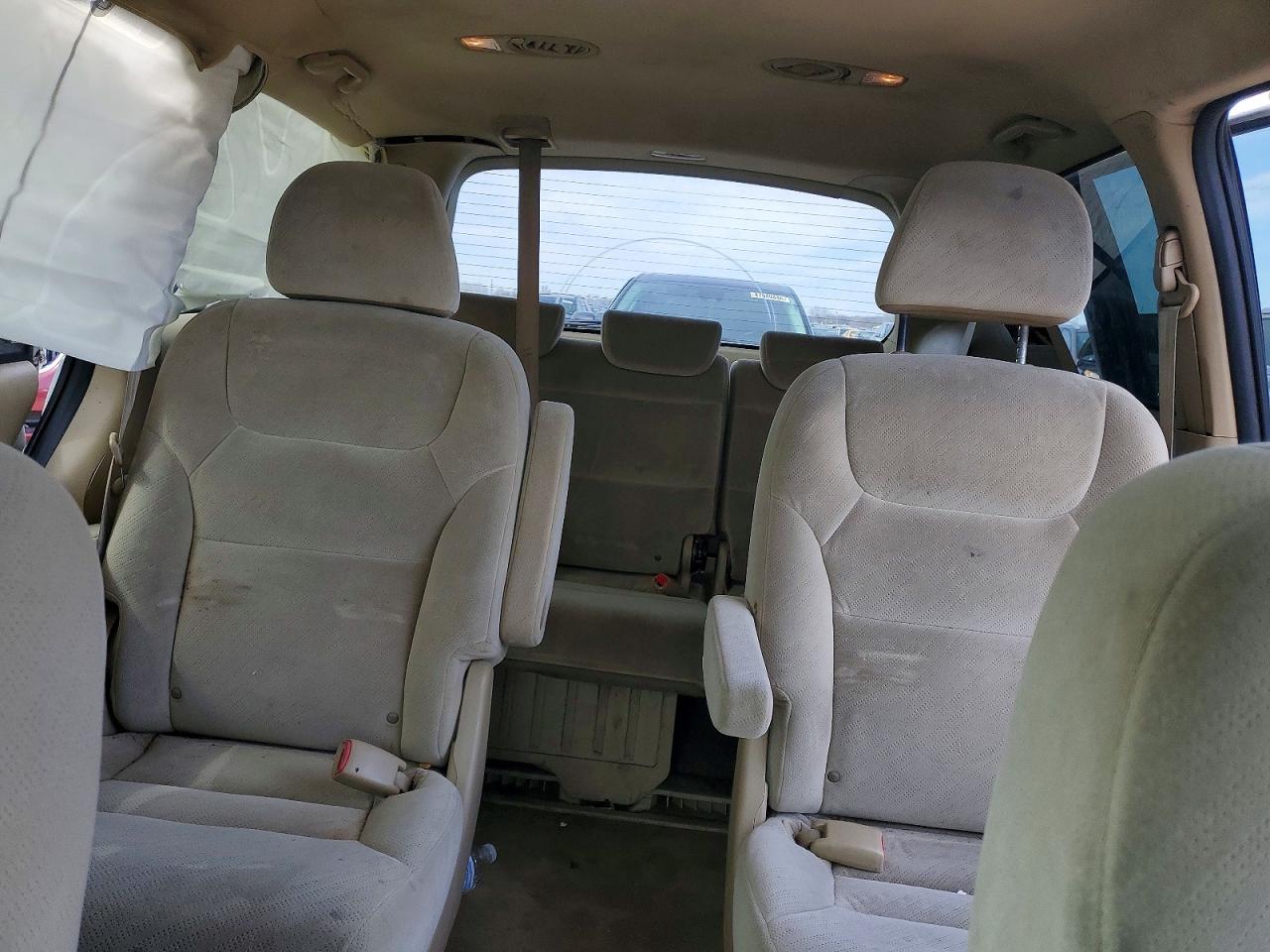 2010 HONDA ODYSSEY LX photo 19