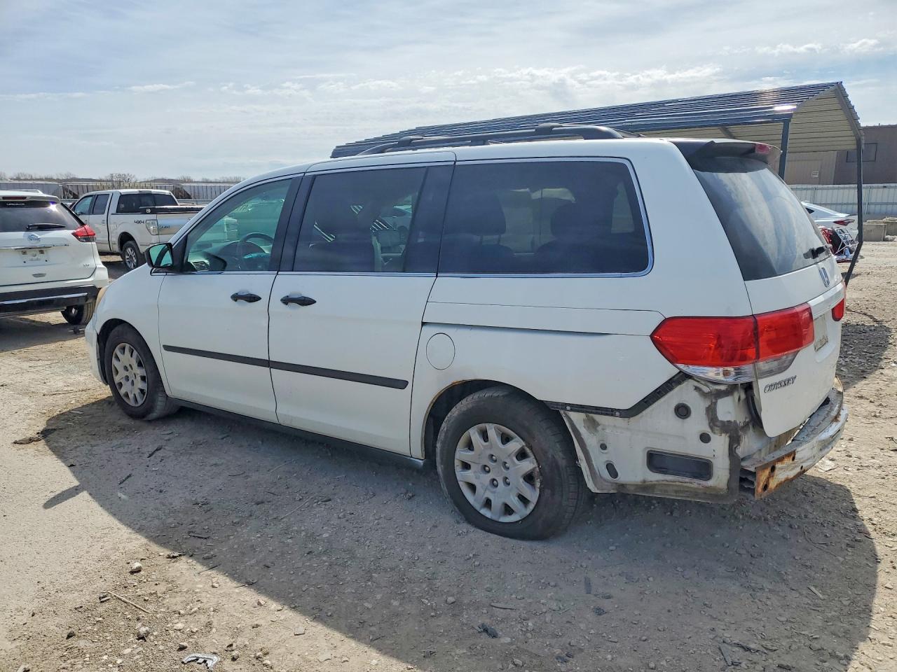 2010 HONDA ODYSSEY LX photo 3