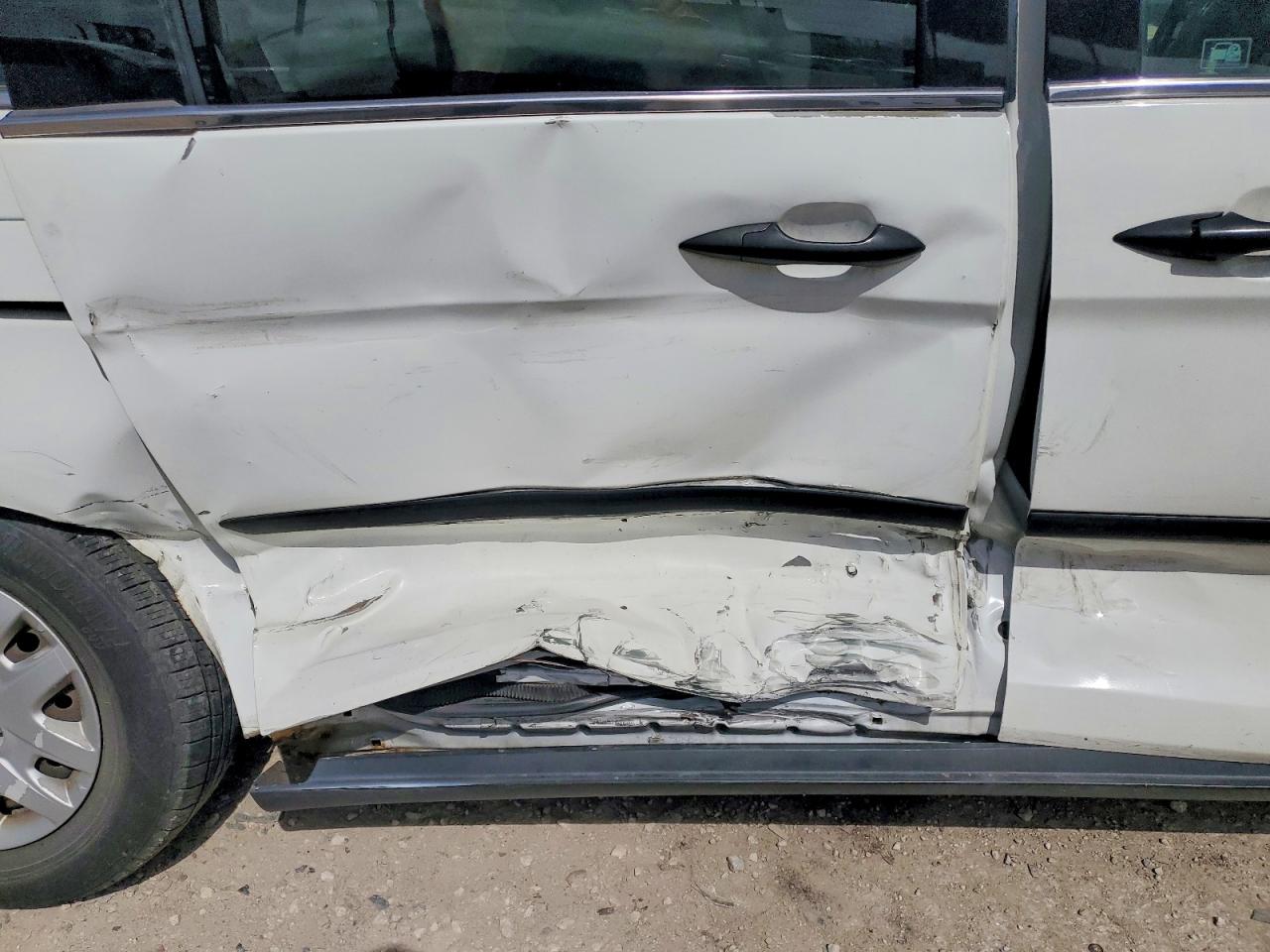 2010 HONDA ODYSSEY LX photo 21
