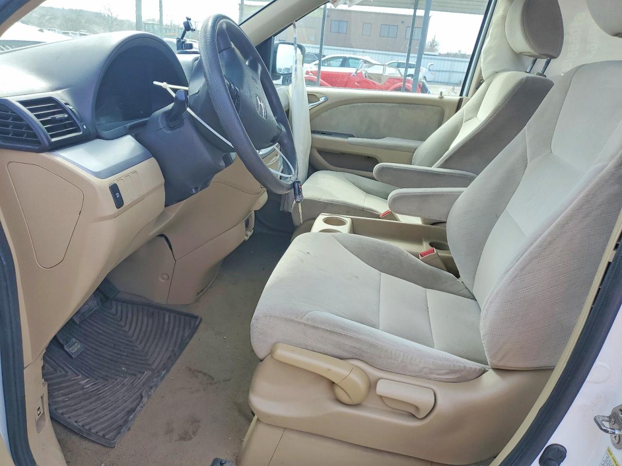 2010 HONDA ODYSSEY LX photo 13