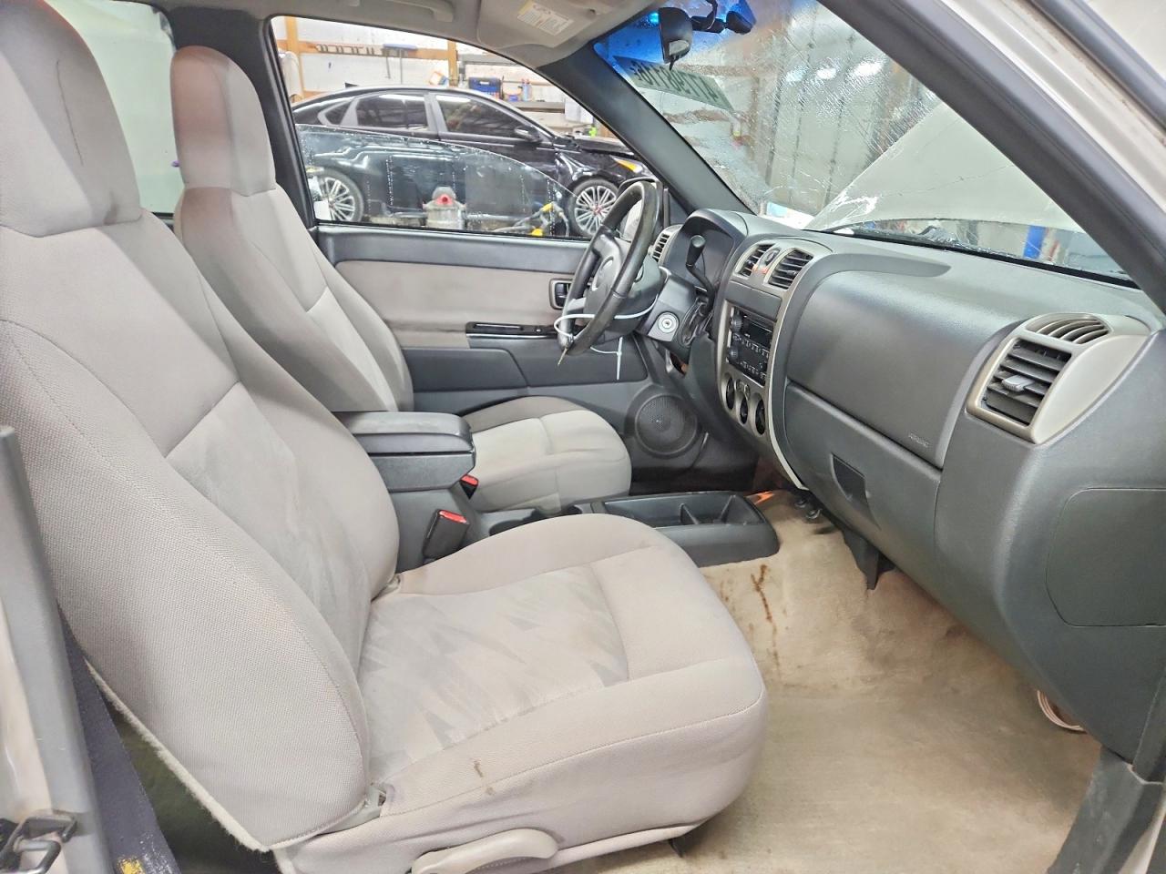 2005 CHEVROLET COLORADO photo 13