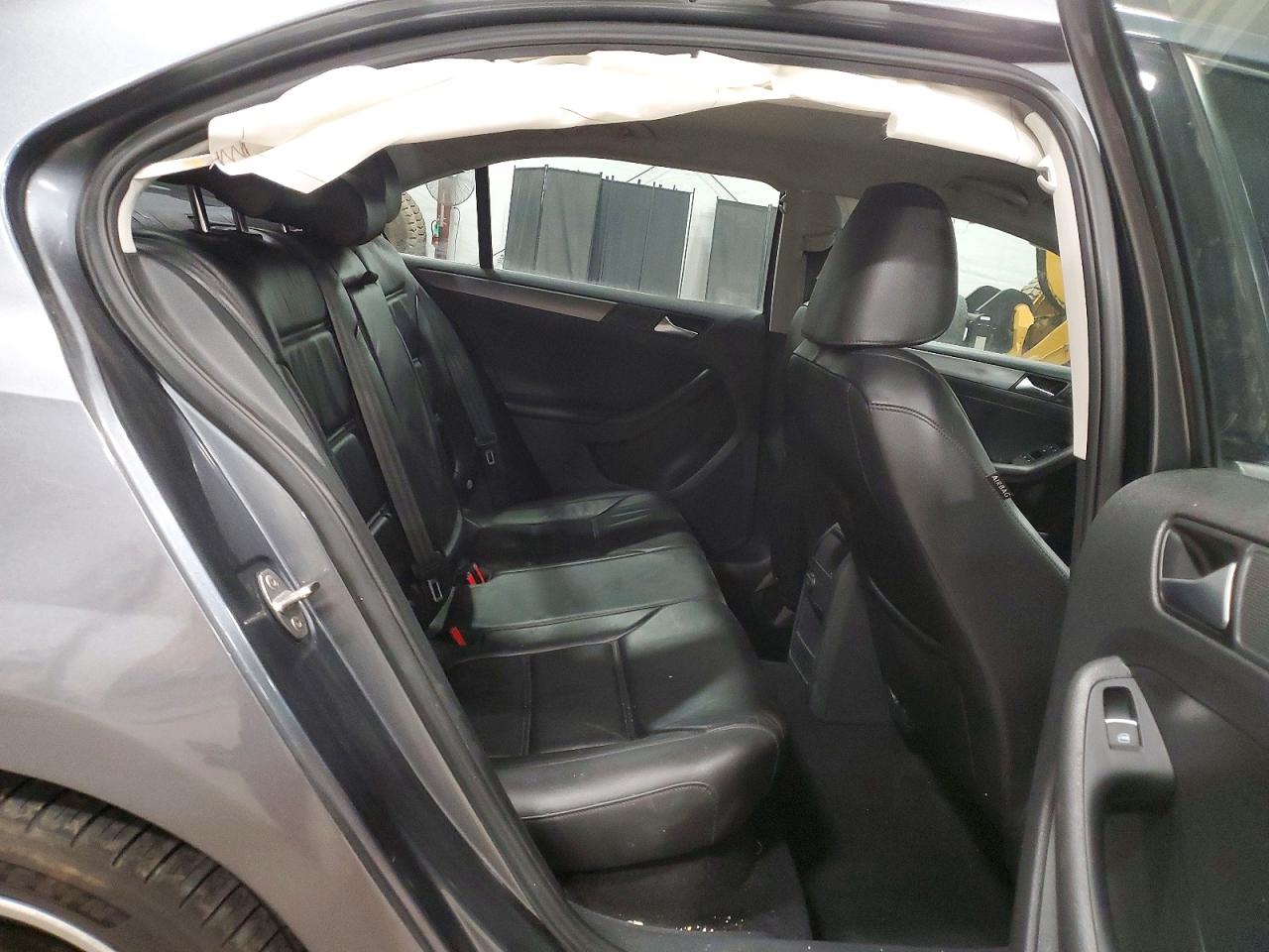2016 VOLKSWAGEN JETTA SEL photo 19