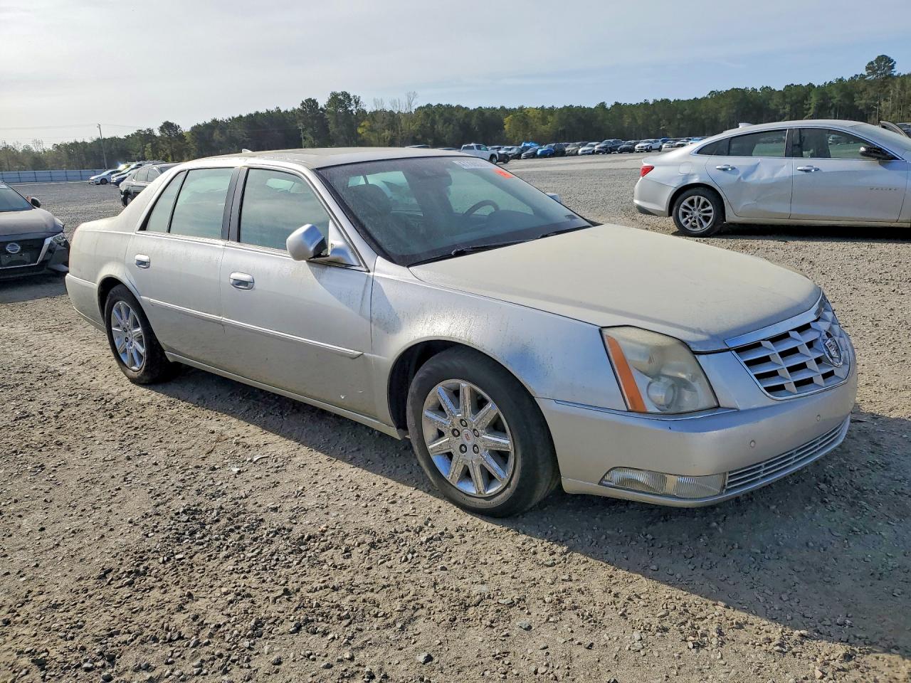 2010 CADILLAC DTS PREMIUM COLLECTION photo 10