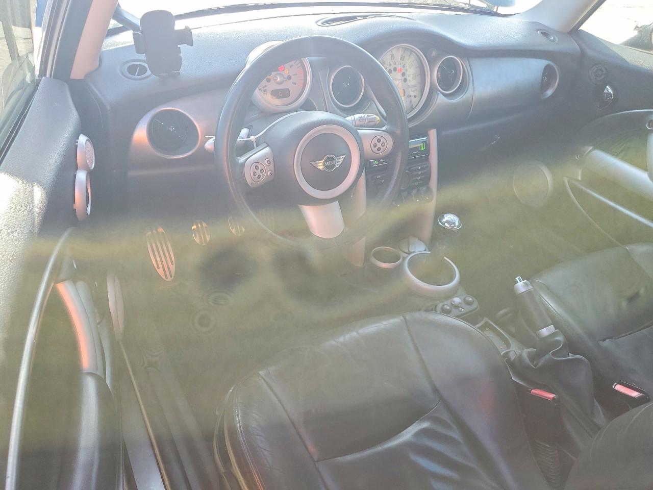 2005 MINI COOPER S photo 8