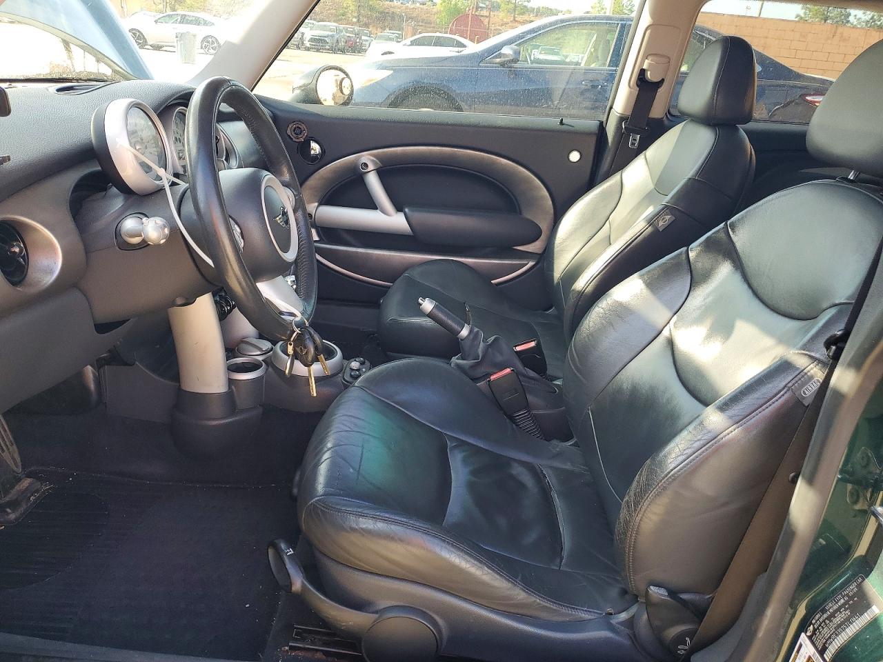 2005 MINI COOPER S photo 7