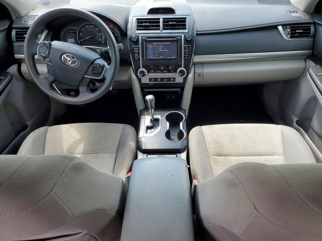 2012 TOYOTA CAMRY LE photo 15