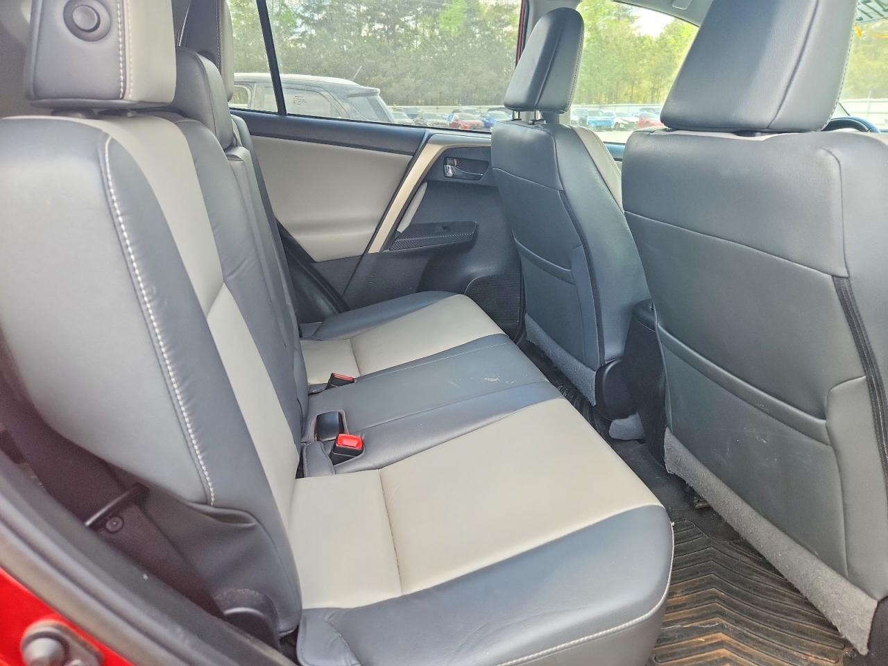 2015 TOYOTA RAV4 LIMITED photo 21