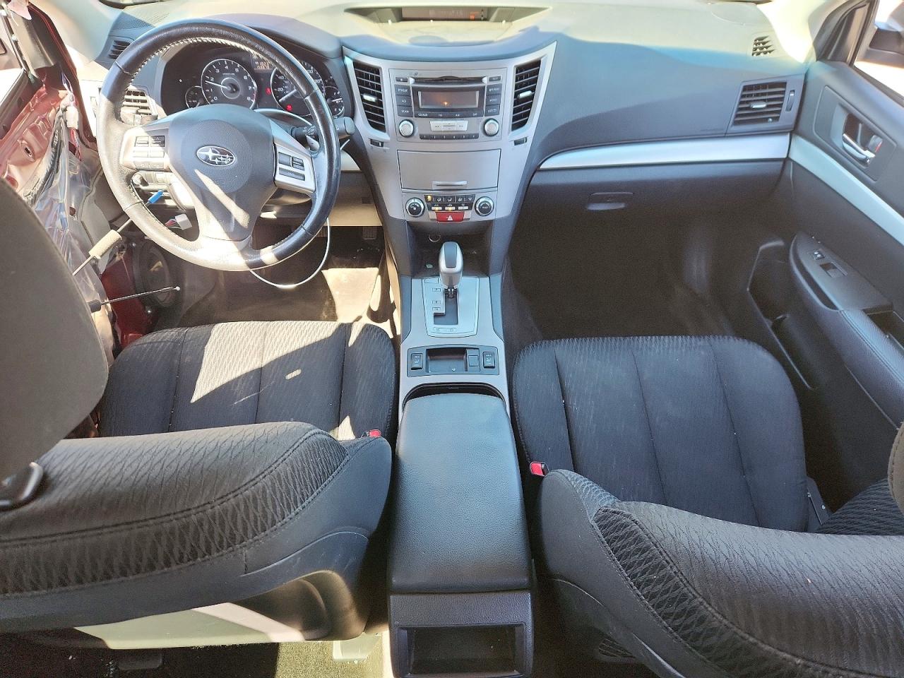 2012 SUBARU OUTBACK photo 22