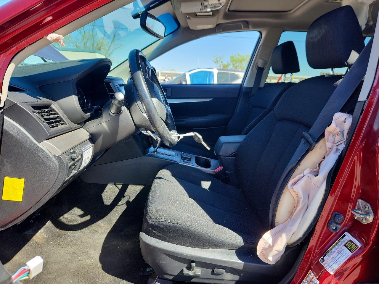 2012 SUBARU OUTBACK photo 19