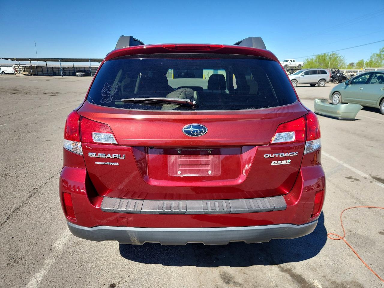 2012 SUBARU OUTBACK photo 16