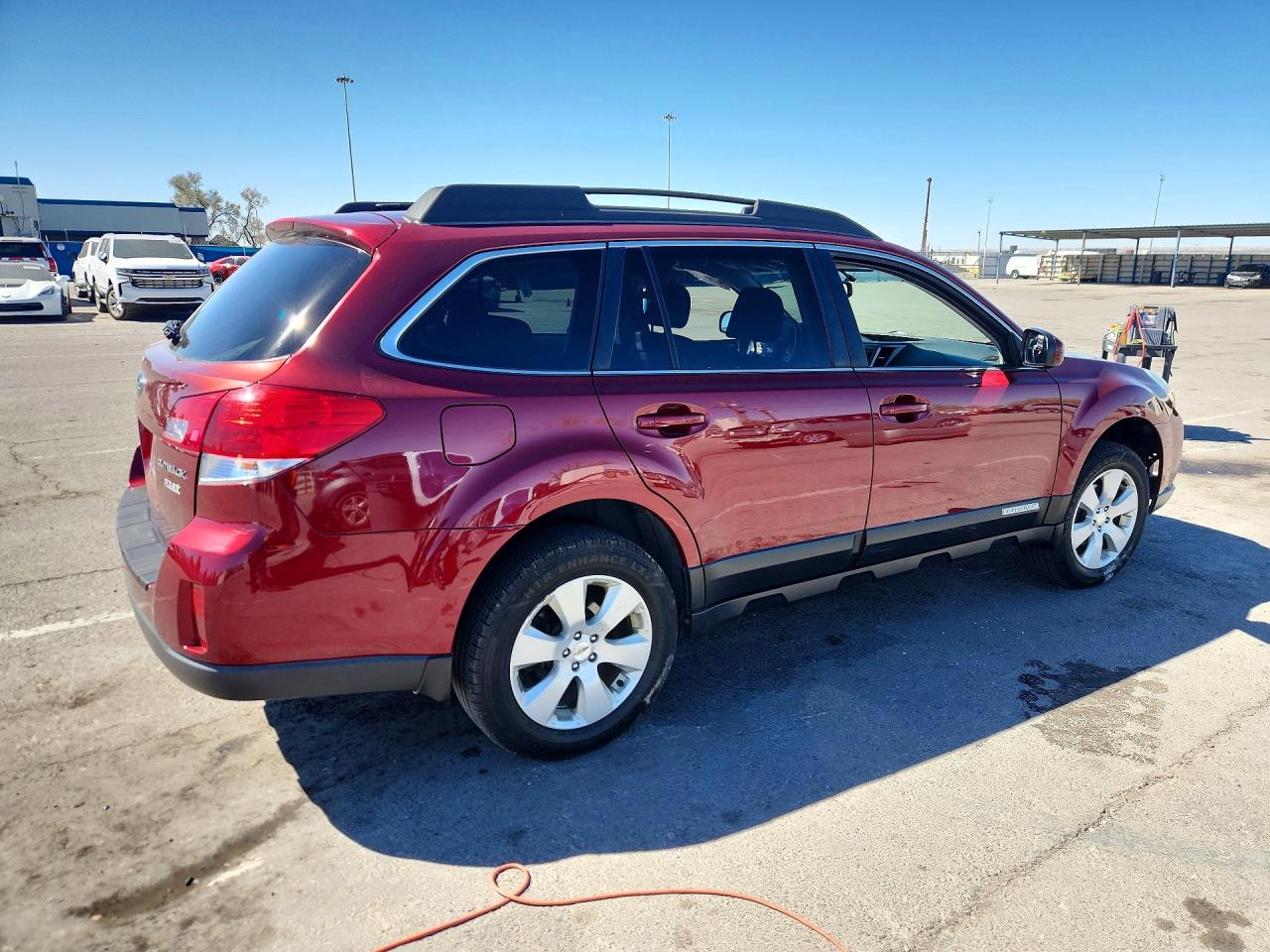 2012 SUBARU OUTBACK photo 7