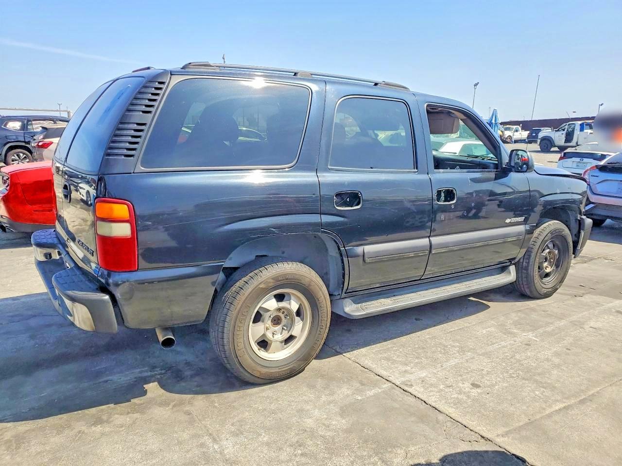 2003 CHEVROLET TAHOE C1500 photo 3