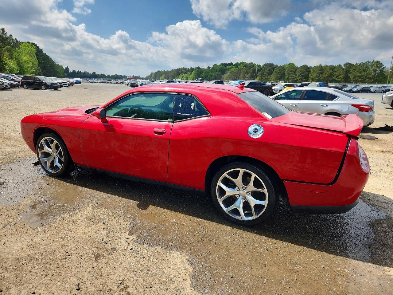 2016 DODGE CHALLENGER SXT photo 3