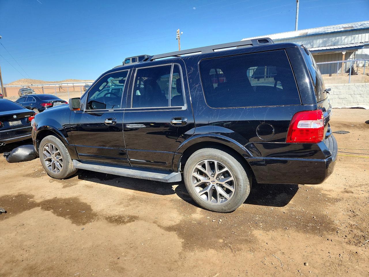 2016 FORD EXPEDITION XLT photo 3