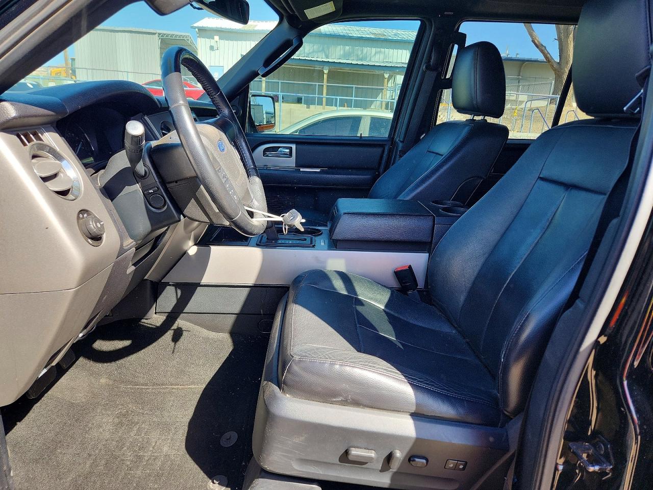 2016 FORD EXPEDITION XLT photo 13