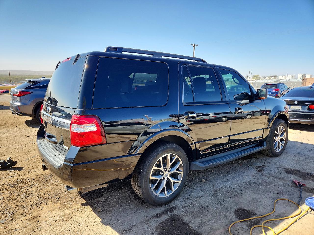 2016 FORD EXPEDITION XLT photo 5