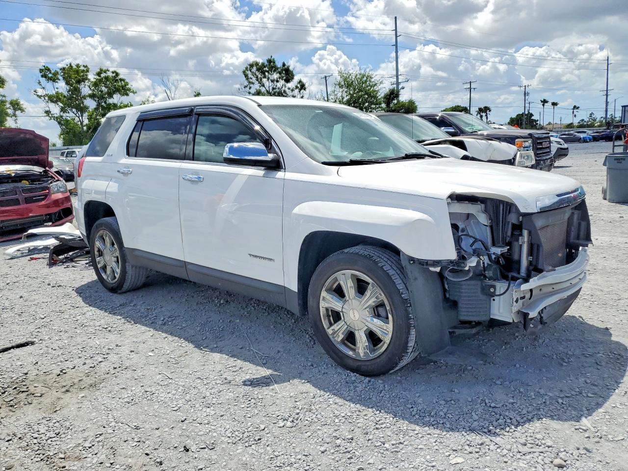 2017 GMC TERRAIN SLE photo 7