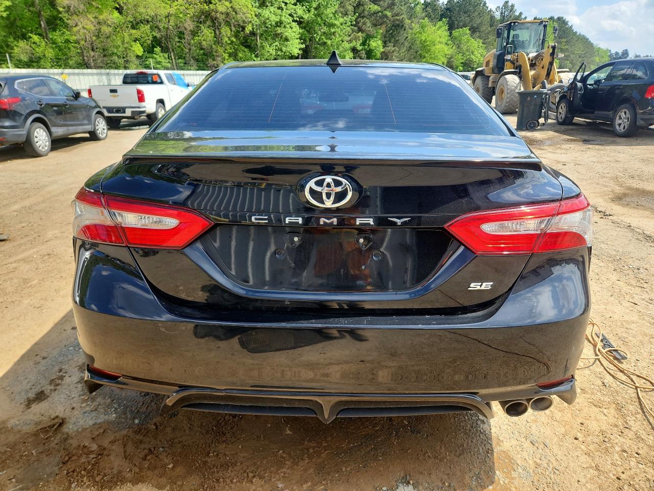 2018 TOYOTA CAMRY SE photo 16