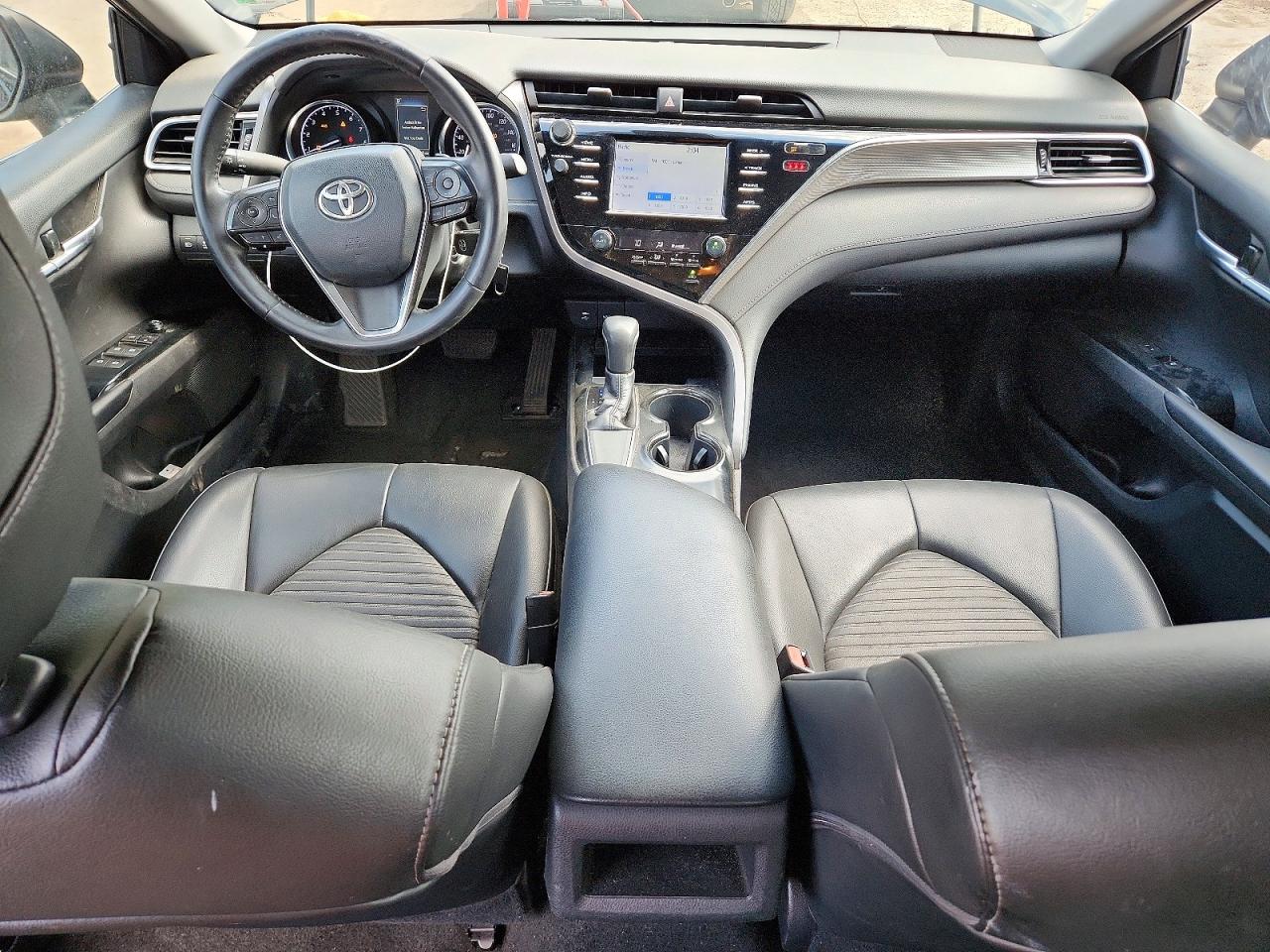 2018 TOYOTA CAMRY SE photo 22