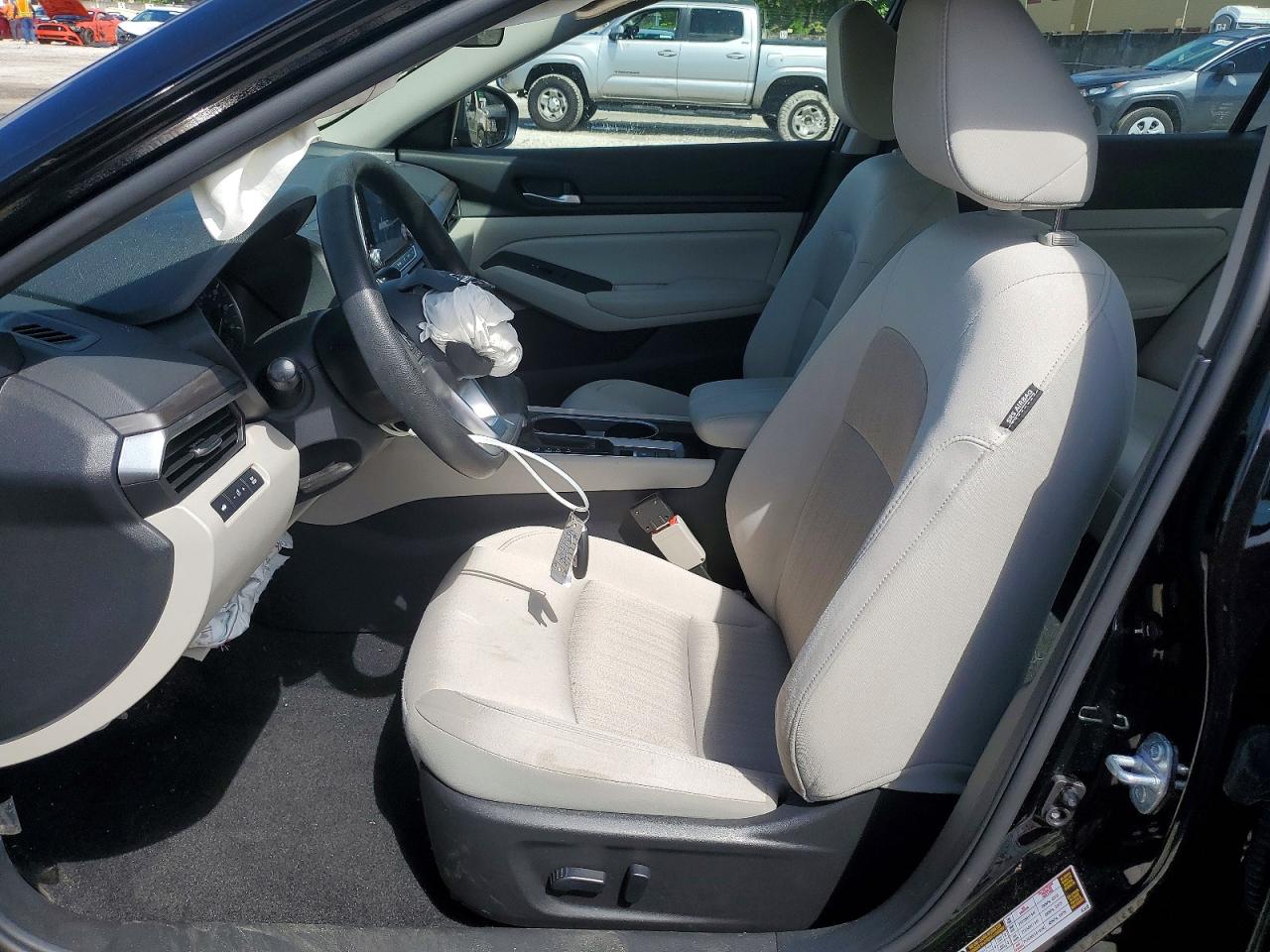 2024 NISSAN ALTIMA 2.5 SV photo 13