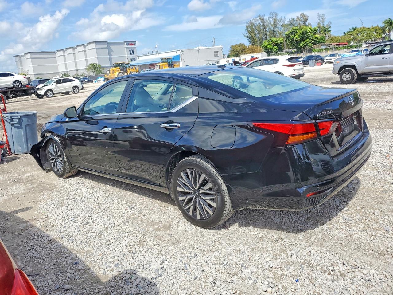 2024 NISSAN ALTIMA 2.5 SV photo 3