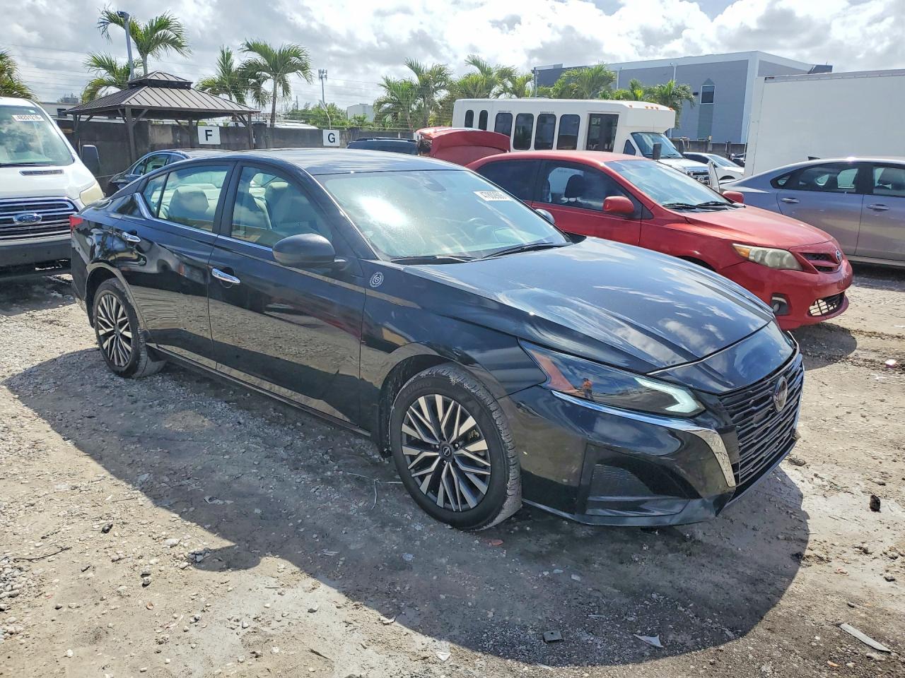 2024 NISSAN ALTIMA 2.5 SV photo 7