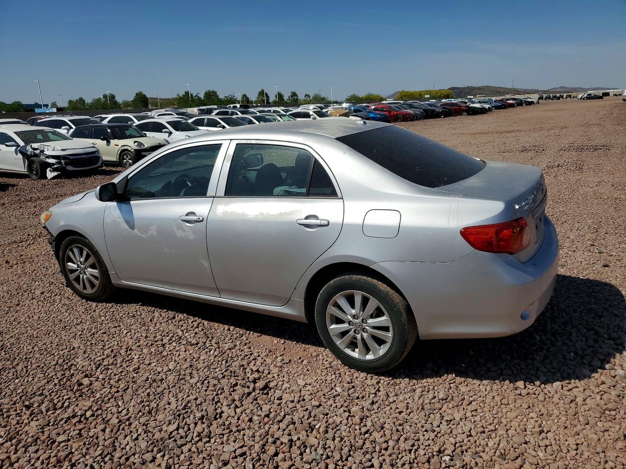 2010 TOYOTA COROLLA LE photo 4