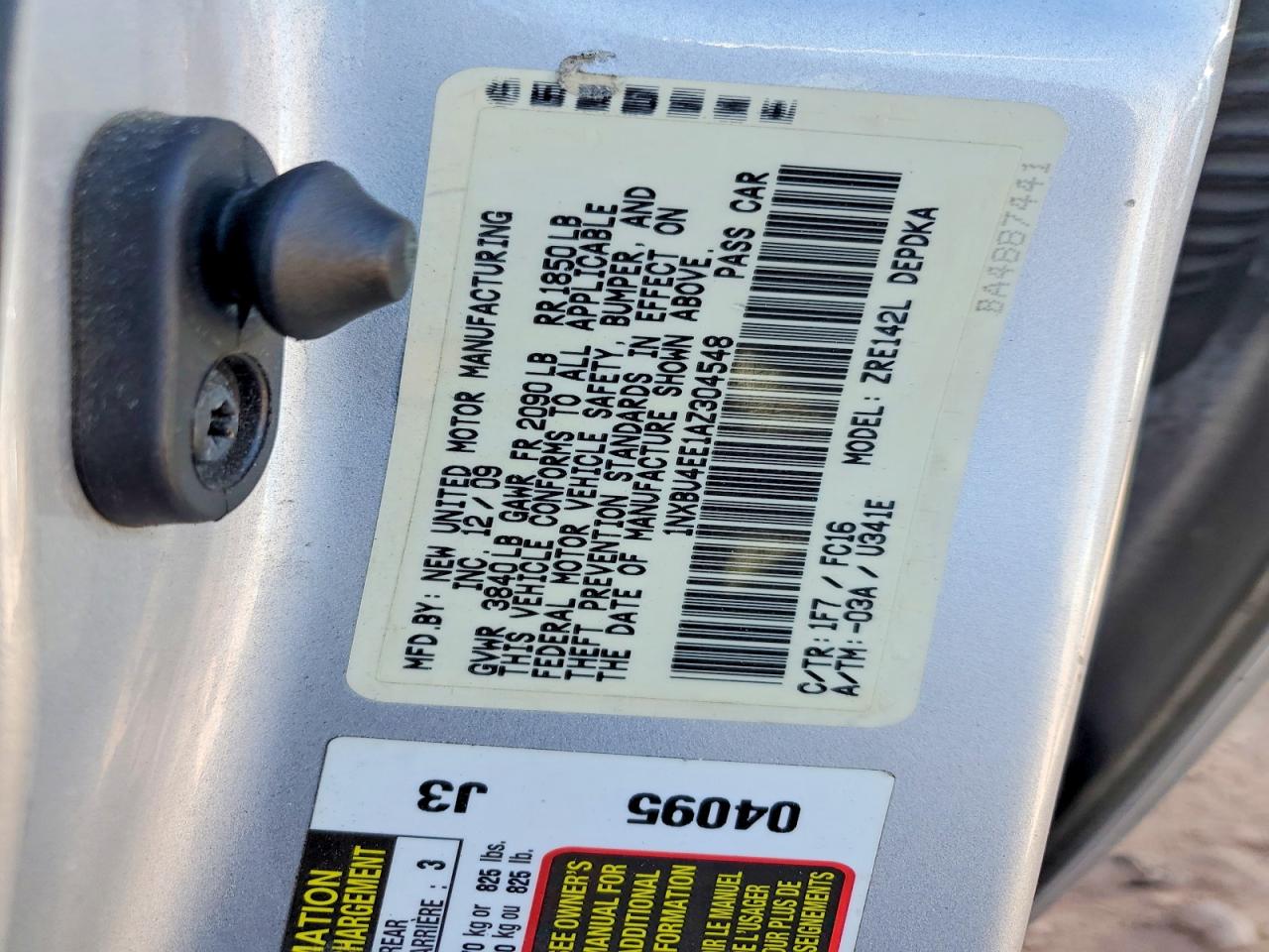 2010 TOYOTA COROLLA LE photo 23