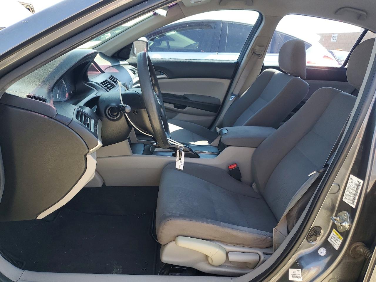 2012 HONDA ACCORD LX photo 13