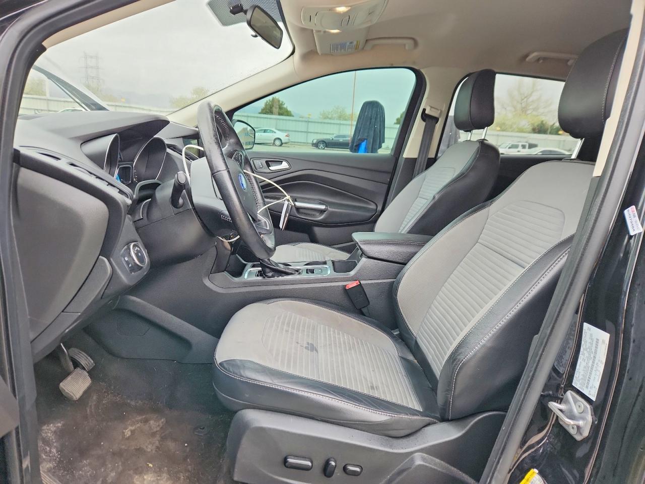 2019 FORD ESCAPE SE photo 13