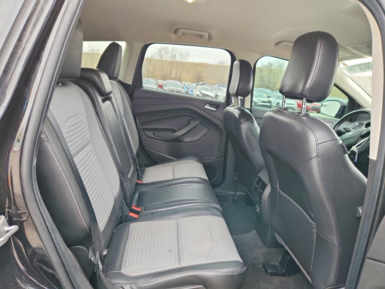 2019 FORD ESCAPE SE photo 21