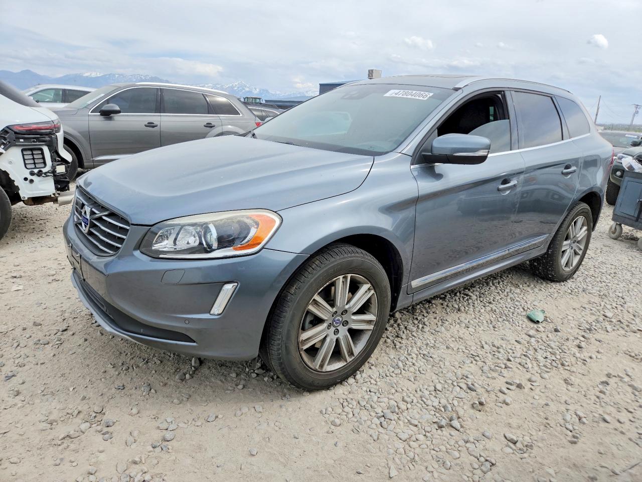 2016 VOLVO XC60
