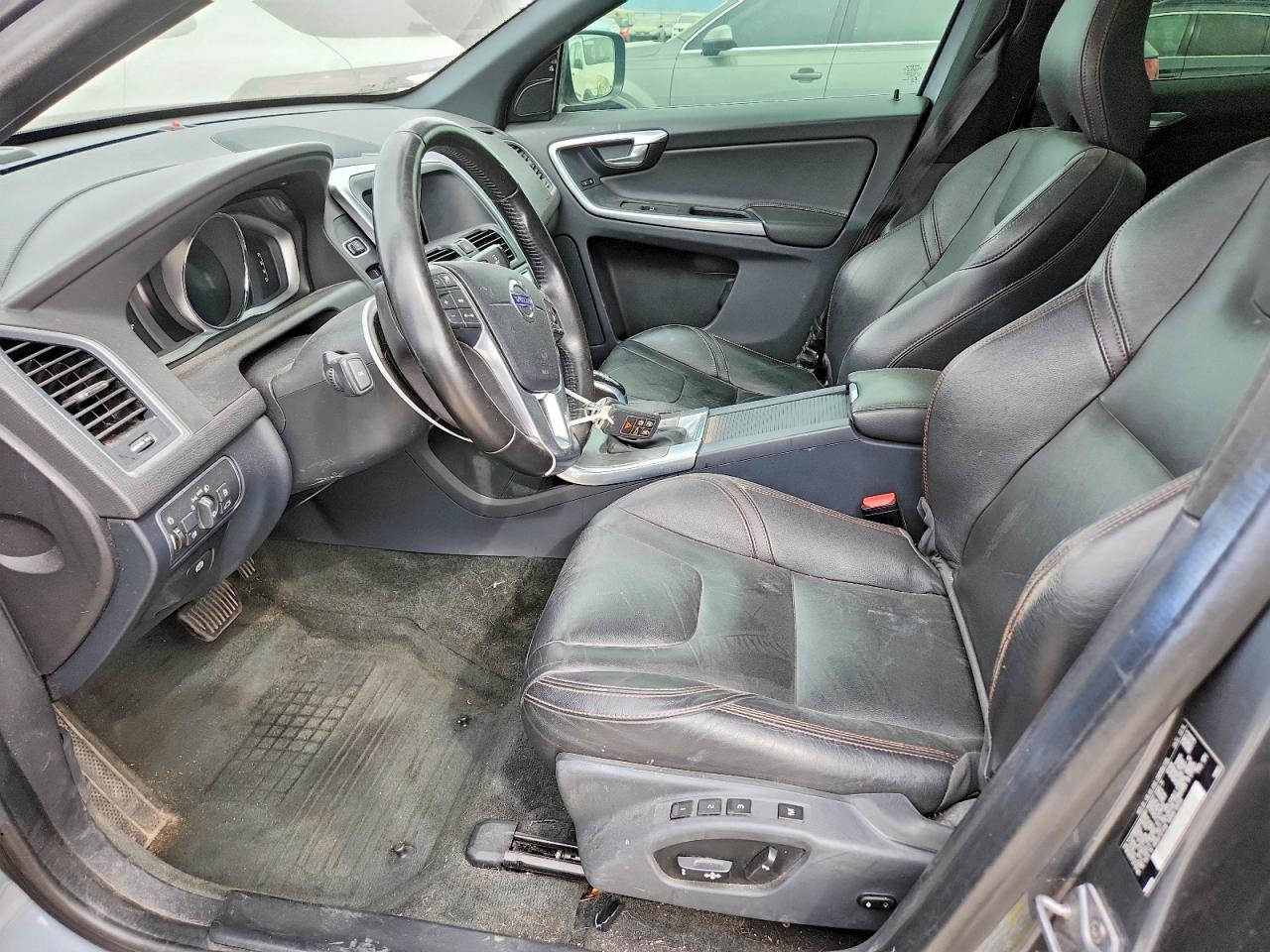 2016 VOLVO XC60 T6 PLATINUM photo 7