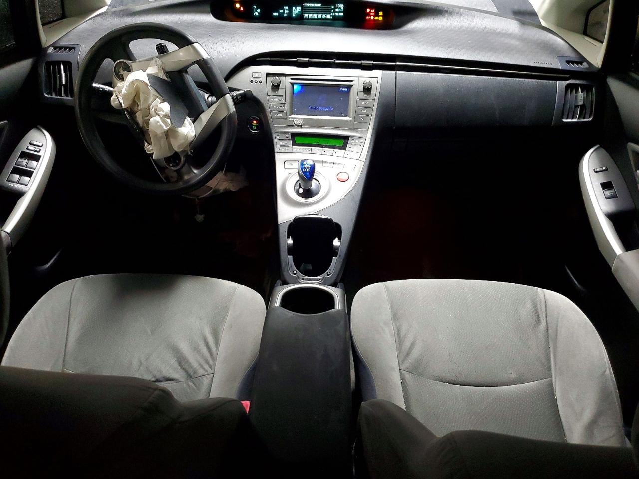 2012 TOYOTA PRIUS THREE photo 8