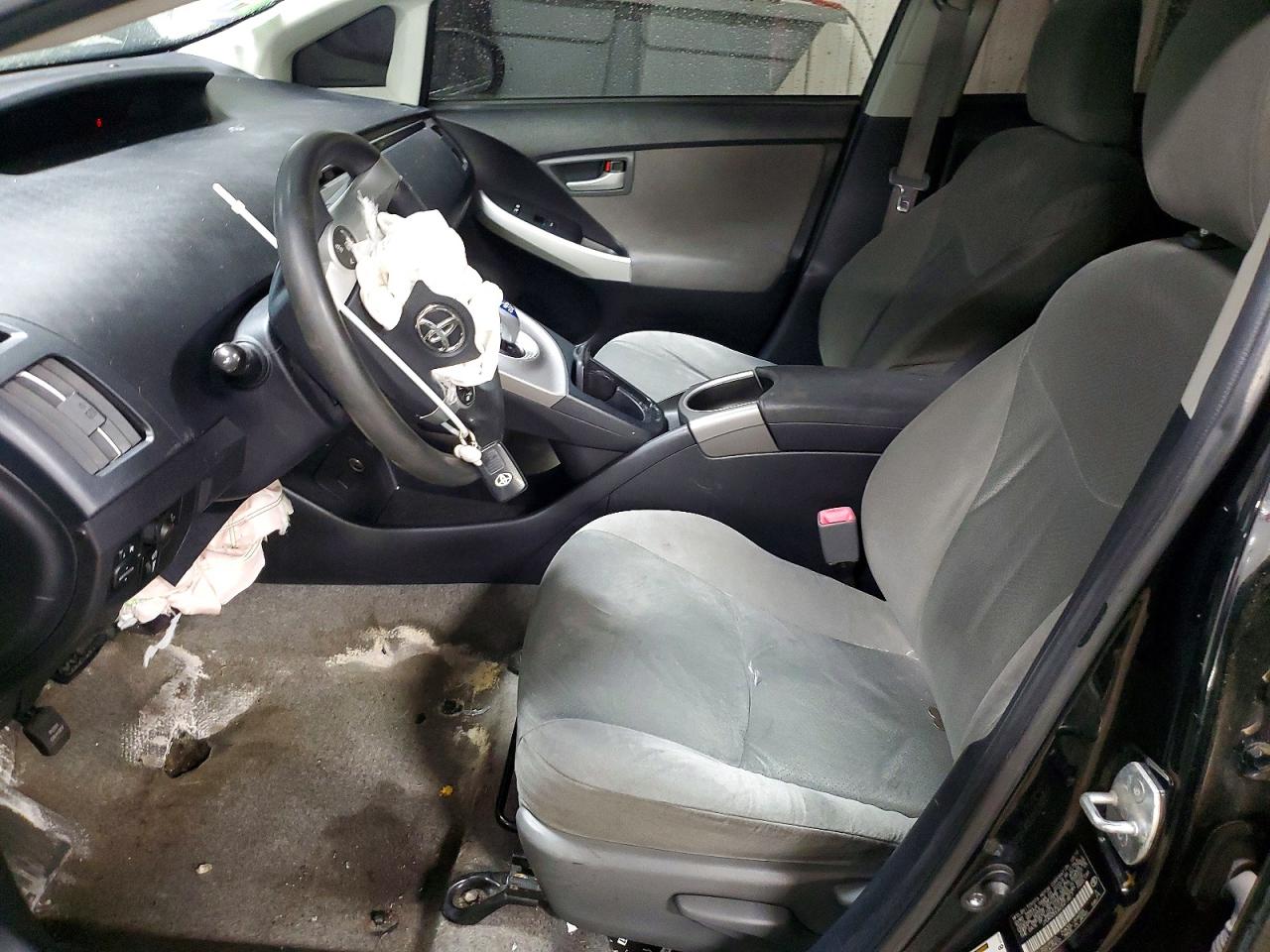 2012 TOYOTA PRIUS THREE photo 7