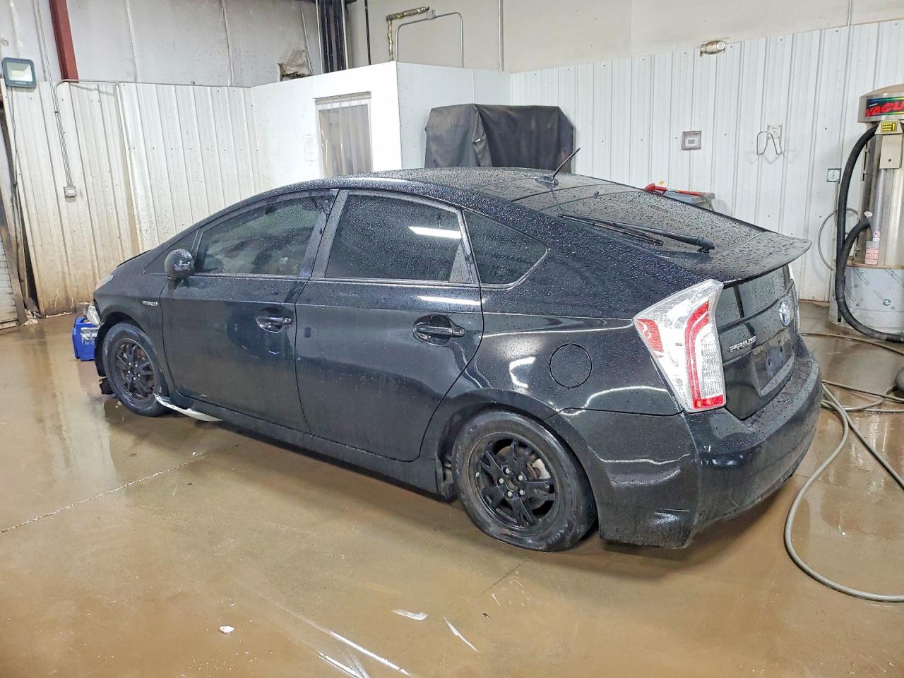 2012 TOYOTA PRIUS THREE photo 2