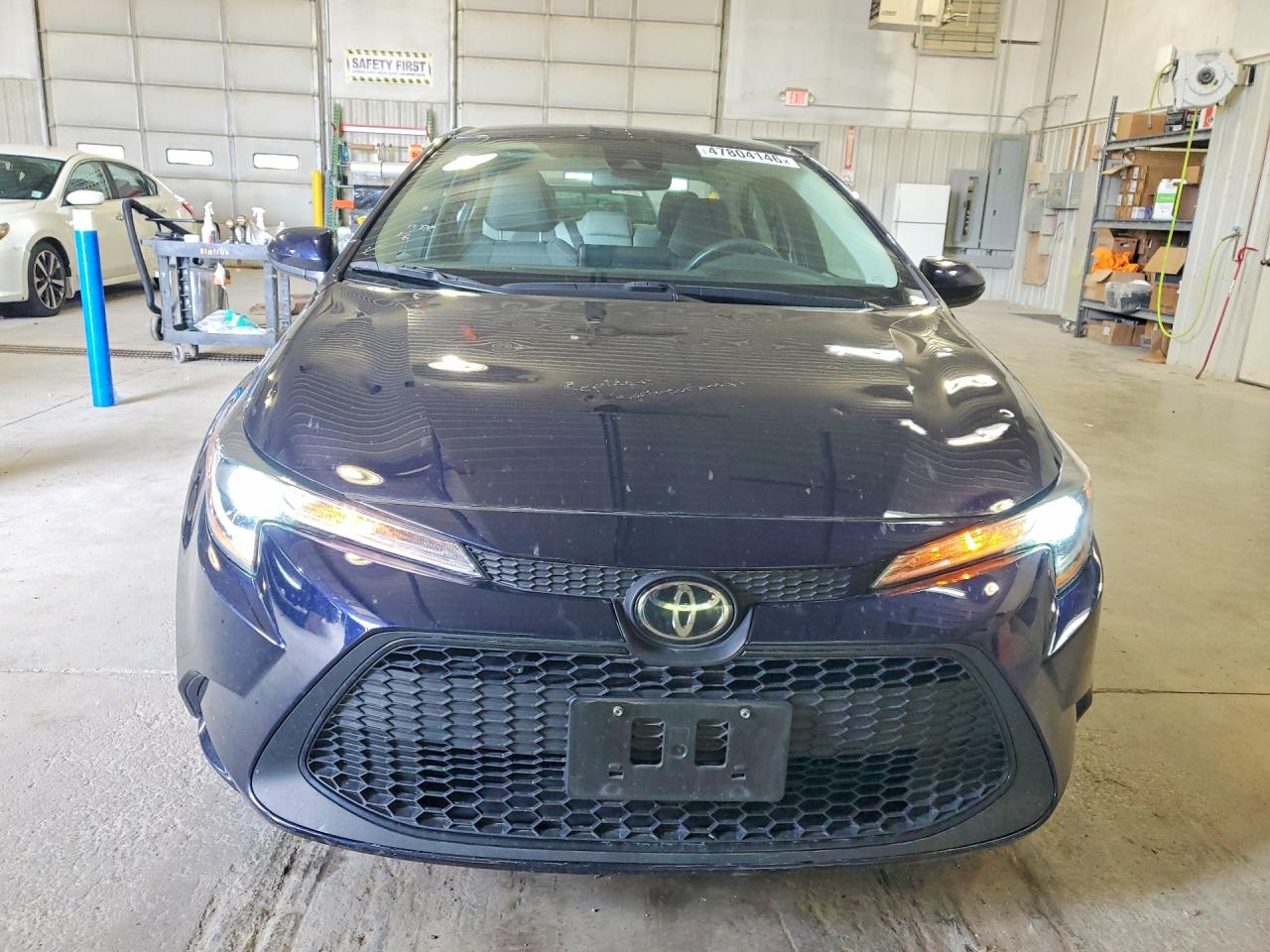 2022 TOYOTA COROLLA LE photo 5