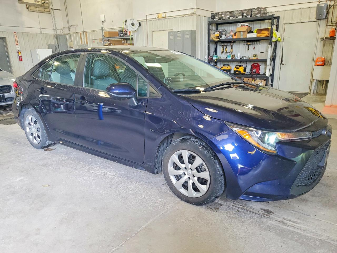 2022 TOYOTA COROLLA LE photo 4
