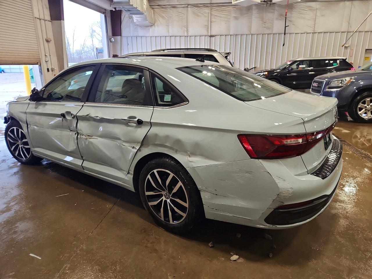 2025 VOLKSWAGEN JETTA SE photo 3
